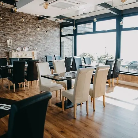 The Castle Restaurant Inn